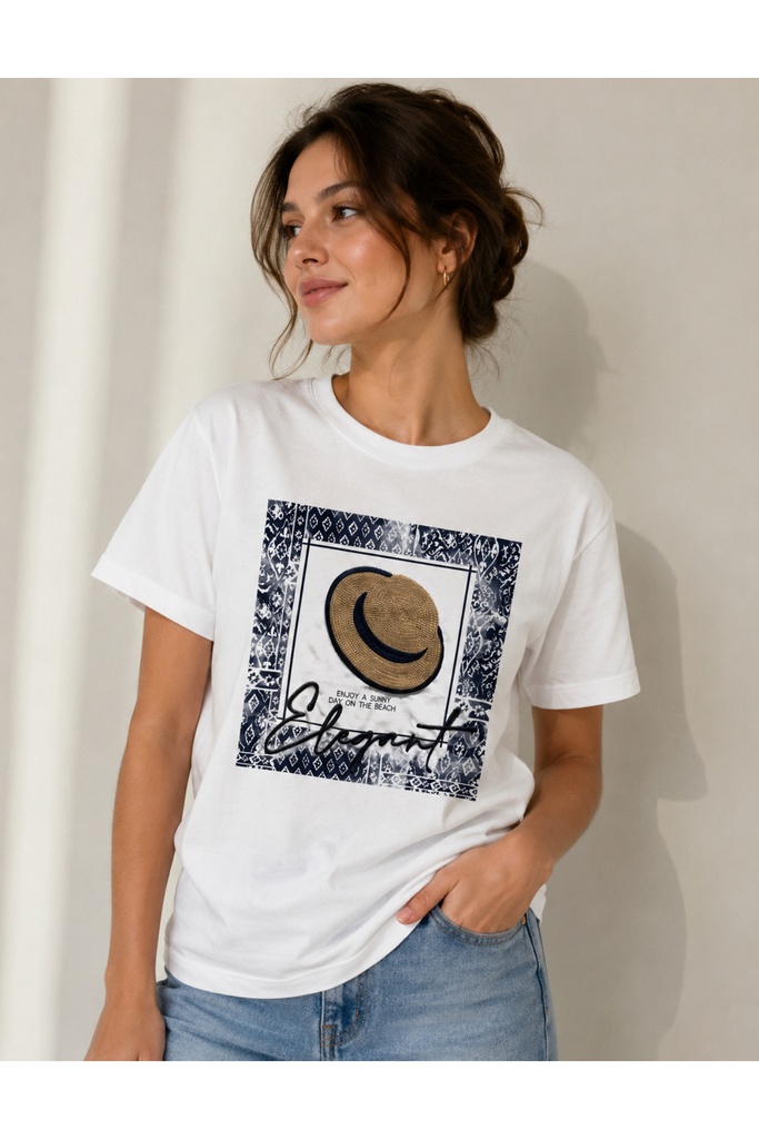 Hasır Şapka Detaylı Oversize T-shirt
